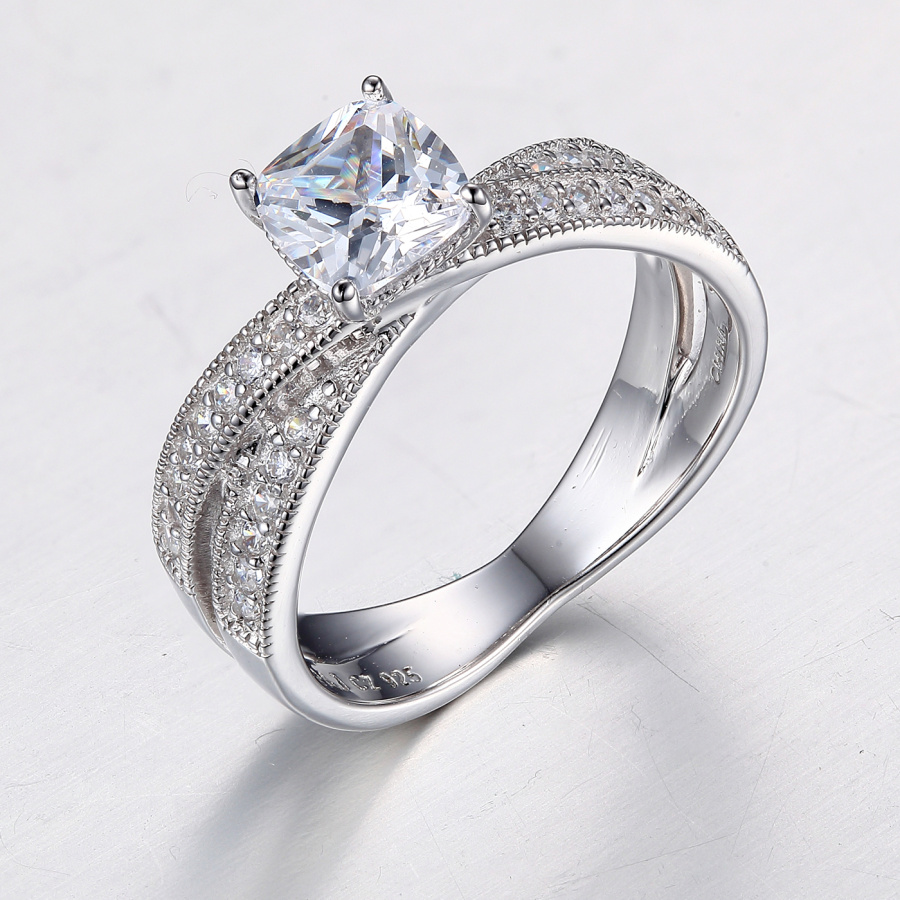 珠寶攝影的藝術與技巧 解讀白底原圖WL350546778的設計精髓